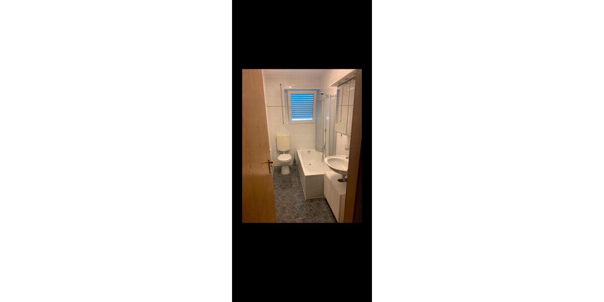 Erdgeschoßwohnung Augsburg Lechhausen - 3 Zimmer, 75 m&sup2;, 900&euro; | Angebot:25405486