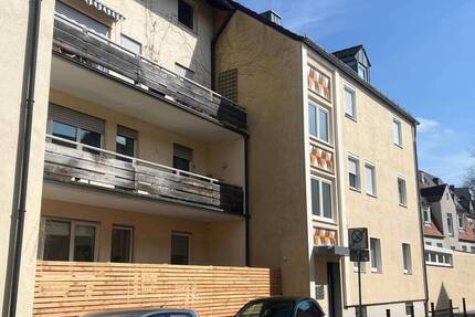 Nette 2 ZKB StadtWohnung mit großer Terrasse in der Altstadt von Augsburg