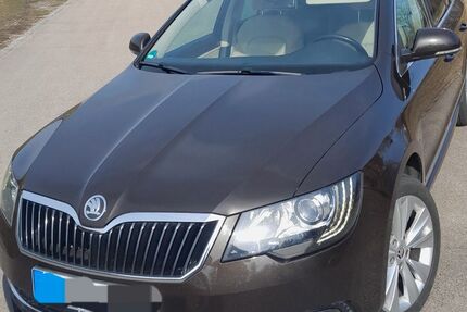Skoda Superb 251.000 km 9.200 &euro; Ziemetshausen 86473