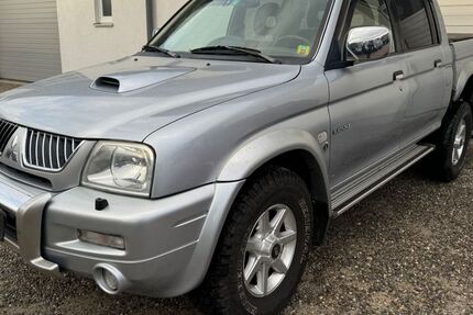 Mitsubishi L200 220.000 km 10.500 € Merching 86504
