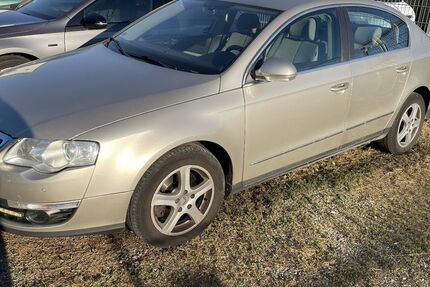 VW Passat 263.280 km 2.490 &euro; Augsburg 86167