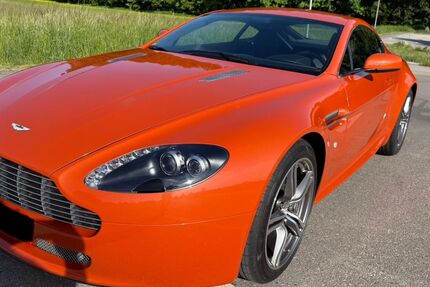 Aston Martin V8 Vantage 30.142 km 69.900 &euro; Augsburg 86161