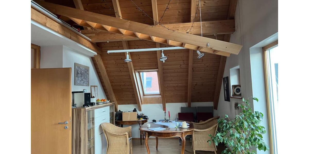 Dachgeschoßwohnung Friedberg - 2.5 Zimmer, 63 m&sup2;, 325.000&euro; | Angebot:25803221