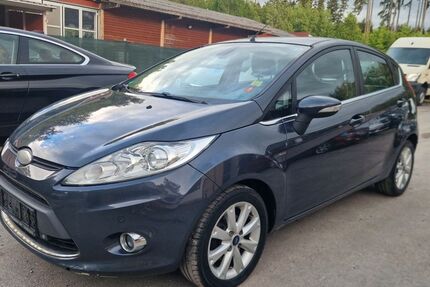 Ford Fiesta 294.000 km 1.899 &euro; GELTENDORF 82269