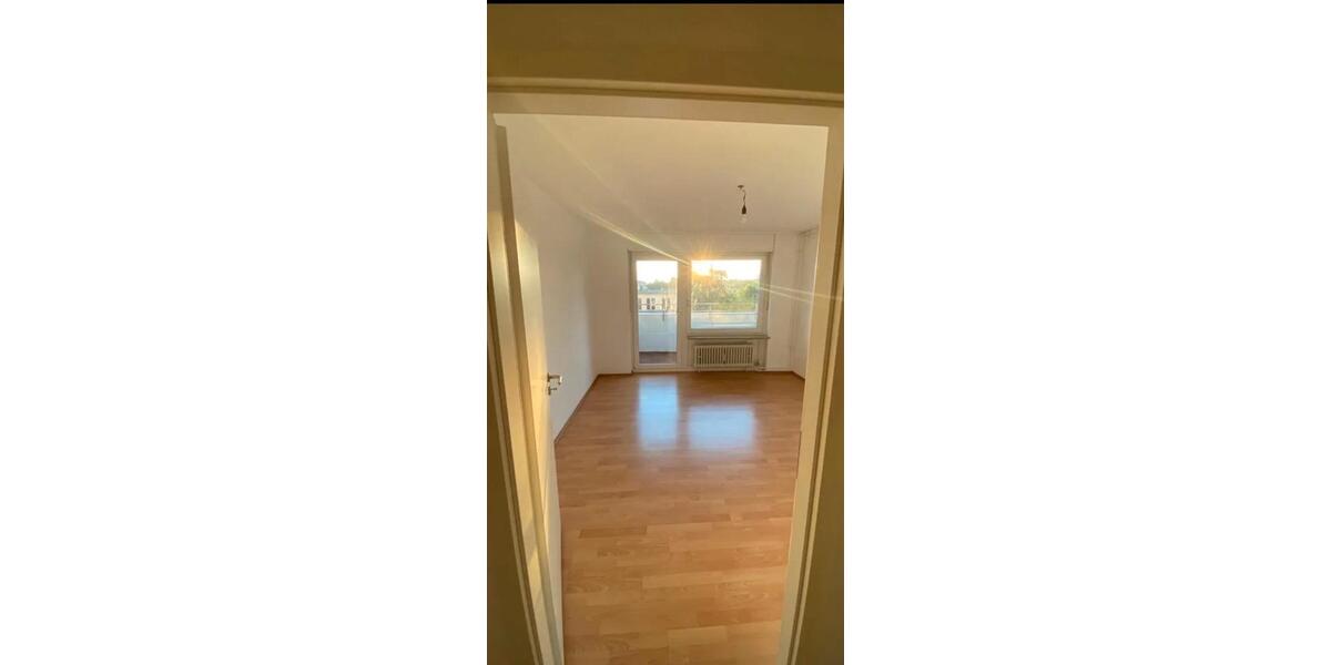 Etagenwohnung Kissing - 3 Zimmer, 88 m&sup2;, 1.200&euro; | Angebot:25918887