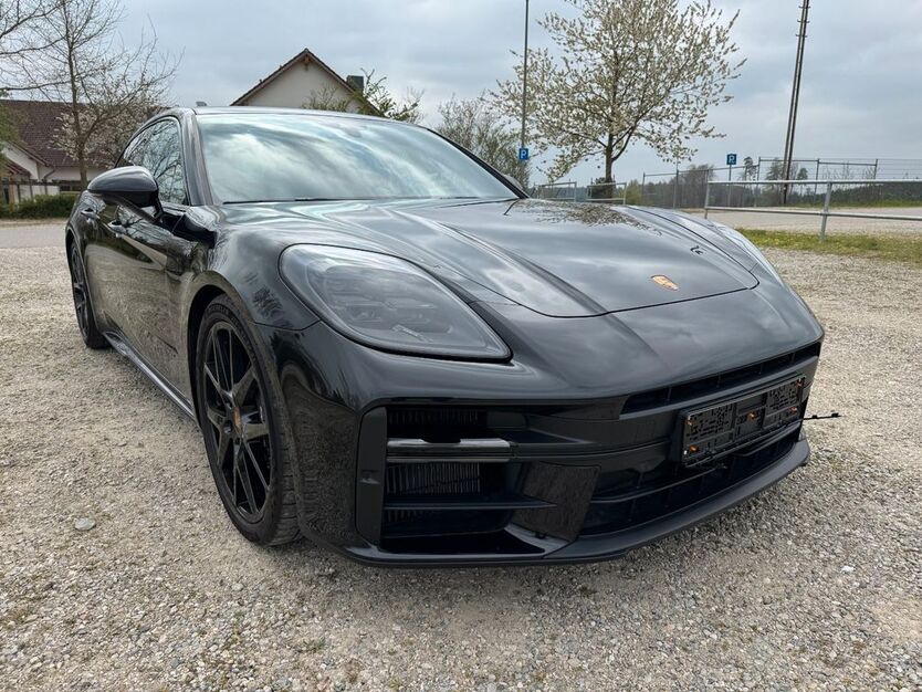 Porsche Panamera 11.000 km 120.900 € Obergriesbach 86573