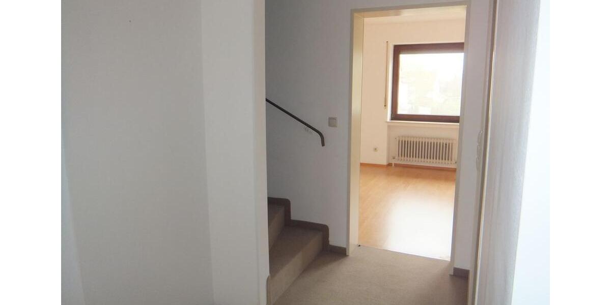 Reihenhaus Königsbrunn - 4 Zimmer, 103 m&sup2;, 1.555&euro; | Angebot:26579609