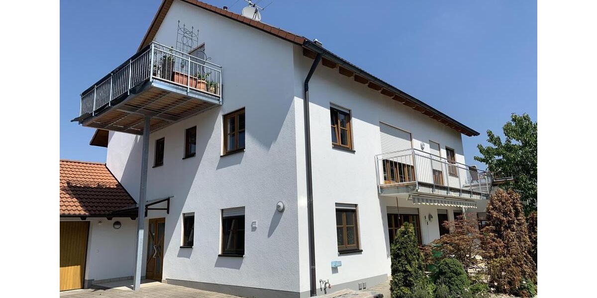 Dachgeschoßwohnung Meitingen - 4 Zimmer, 93 m&sup2;, 1.250&euro; | Angebot:26326651