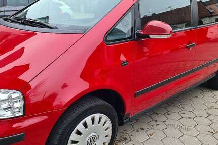 VW Sharan 268.000 km 3.999 € Augsburg 86156