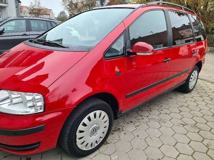 VW Sharan 268.000 km 3.999 € Augsburg 86156