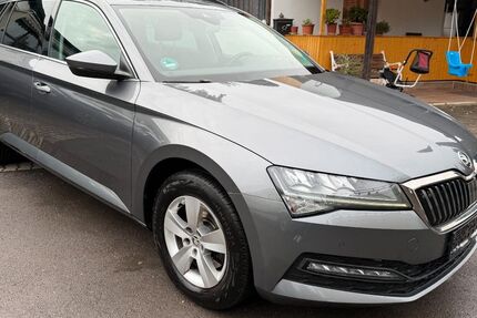 Skoda Superb 184.000 km 16.900 € GELTENDORF 82269