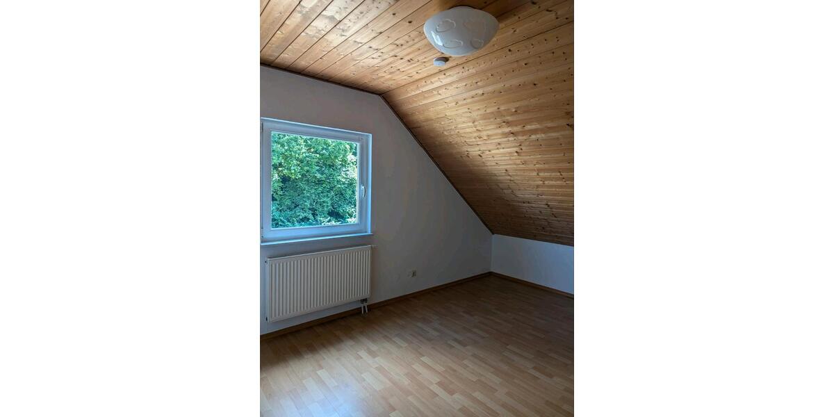 Einfamilienhaus Aichach - 5 Zimmer, 135 m&sup2;, 1.350&euro; | Angebot:25170608