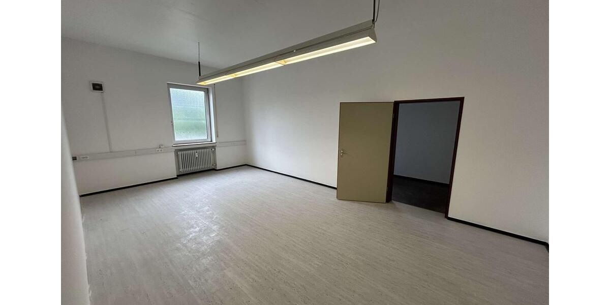 Gewerbeobjekt Neusäß - 2.500&euro; | Angebot:22578867
