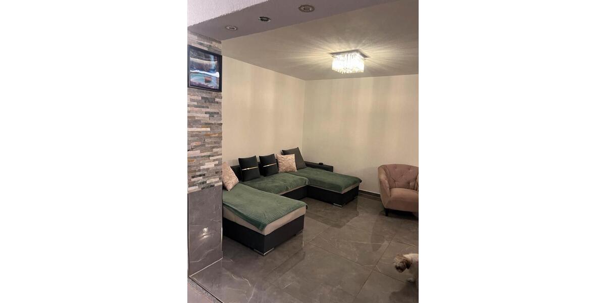 Charmantes Reiheneckhaus mit Wintergarten 4 zimmer