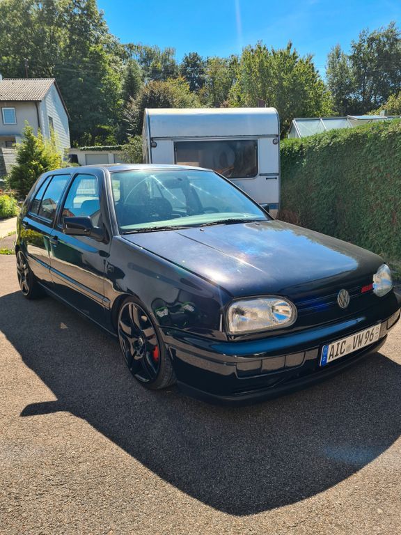 VW Golf 166.000 km 8.300 € Rehling 86508