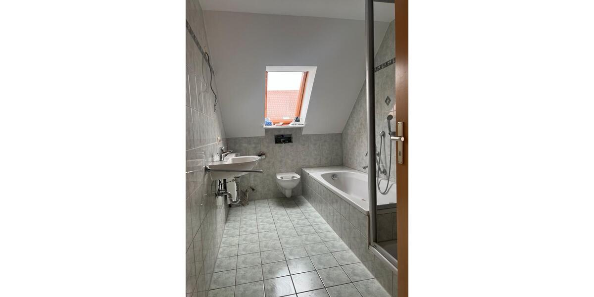 Bauernhaus, Landhaus Prittriching - 9 Zimmer, 154 m&sup2;, 1.690&euro; | Angebot:26373035