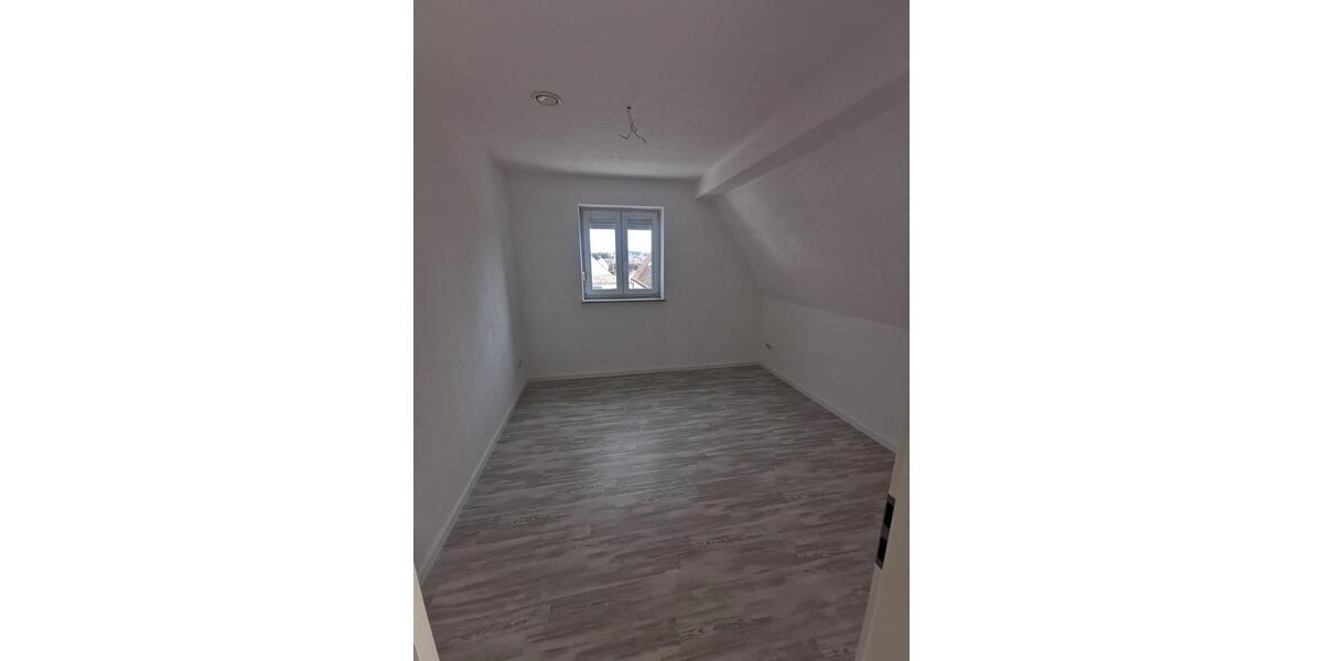 Einfamilienhaus Wertingen - 6 Zimmer, 135 m&sup2;, 1.650&euro; | Angebot:26017015