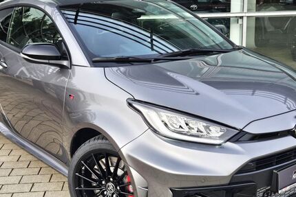 Toyota Yaris 2.100 km 43.990 &euro; Stadtbergen 86391