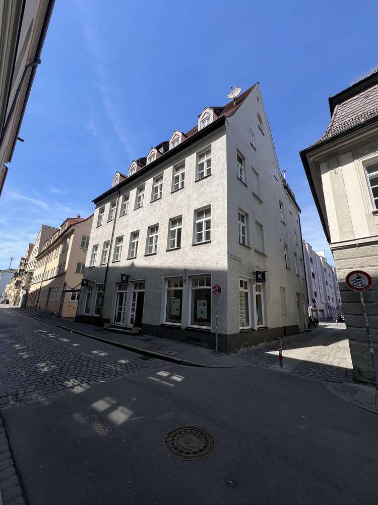 Wohnung zum Mieten in Augsburg 1.780 € 107 m²