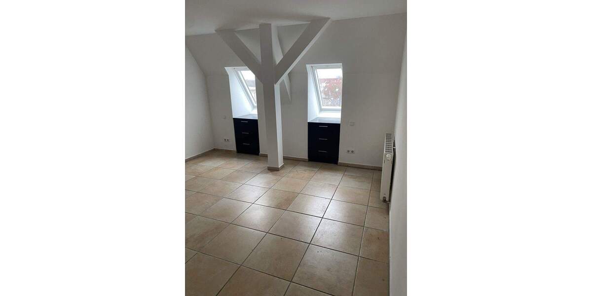 Etagenwohnung Augsburg Göggingen - 6 Zimmer, 177 m&sup2;, 1.920&euro; | Angebot:26048170