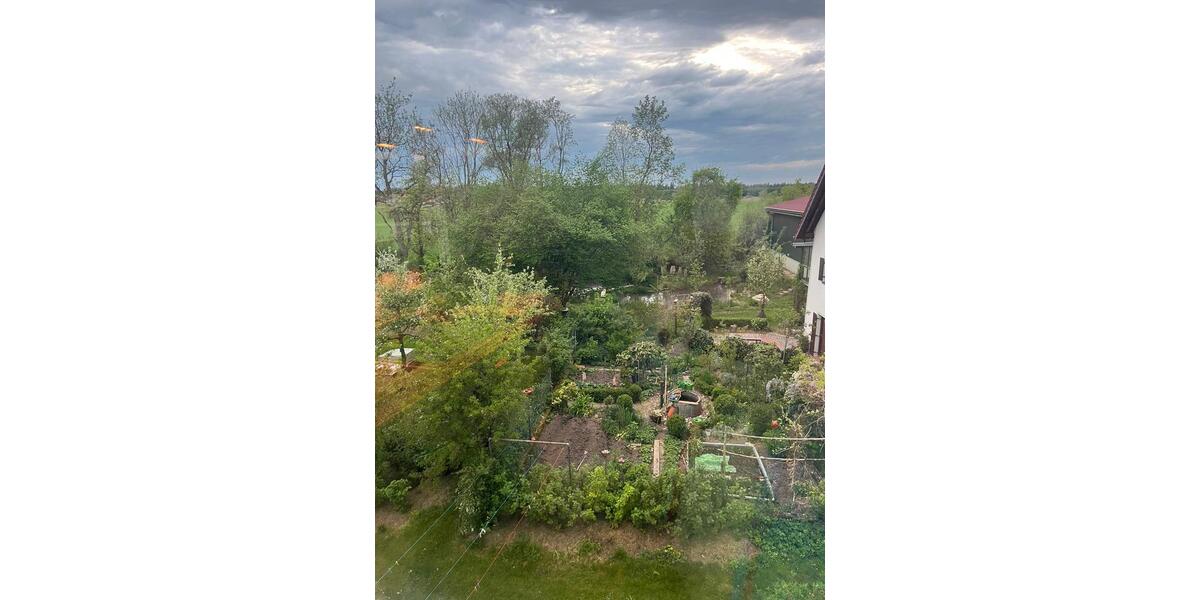 Dachgeschoßwohnung Scheuring - 3 Zimmer, 96 m&sup2;, 1.050&euro; | Angebot:26523050