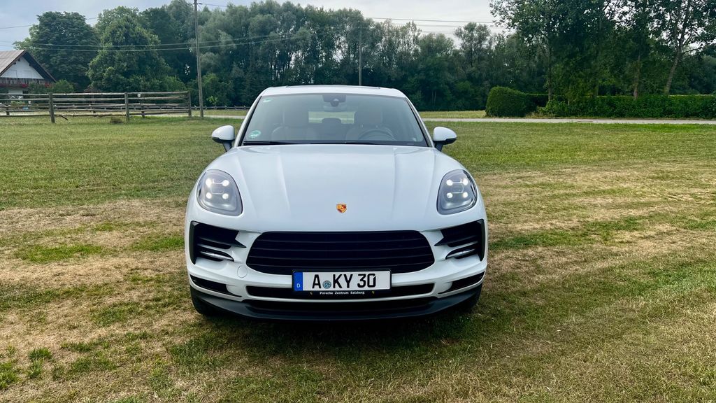 Porsche Macan 83.600 km 46.550 &euro; königsbrunn 86343