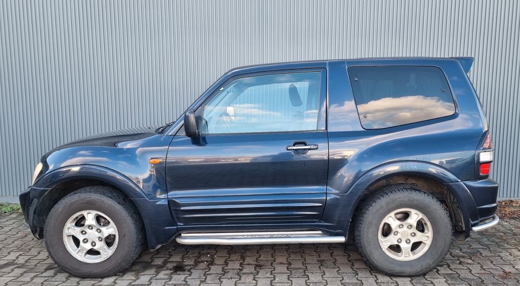 Mitsubishi Pajero 212.000 km 3.780 &euro; Aichach 86551