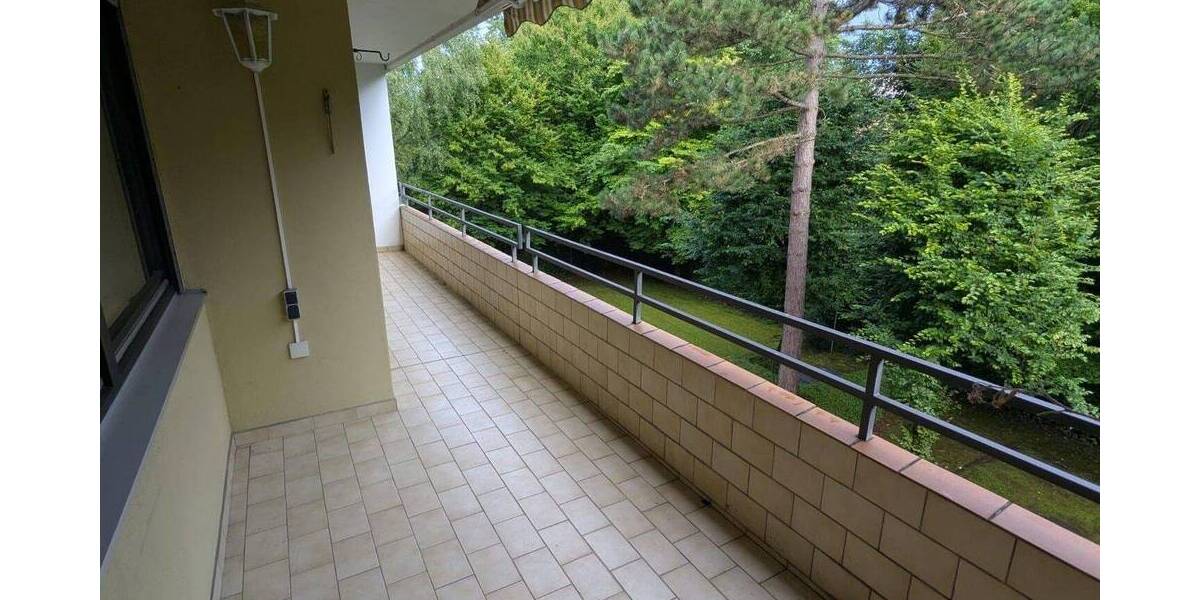 Etagenwohnung Augsburg Hochzoll - 3 Zimmer, 93 m&sup2;, 379.000&euro; | Angebot:23578381