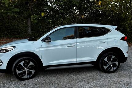 Hyundai TUCSON 117.075 km 15.400 &euro; Augsburg 86156