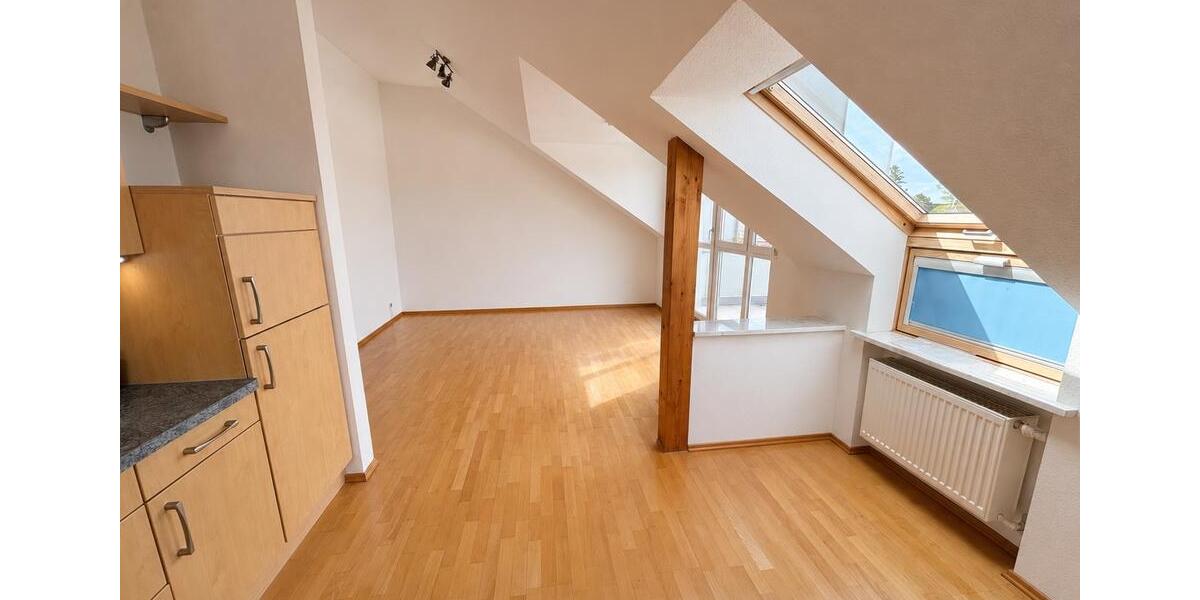 Dachgeschoßwohnung Gersthofen - 2 Zimmer, 48 m&sup2;, 329.000&euro; | Angebot:26845530