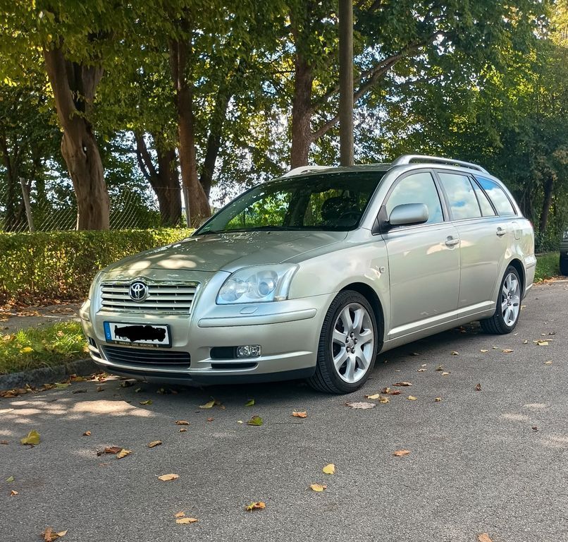 Toyota Avensis 209.000 km 4.800 € Augsburg 86165