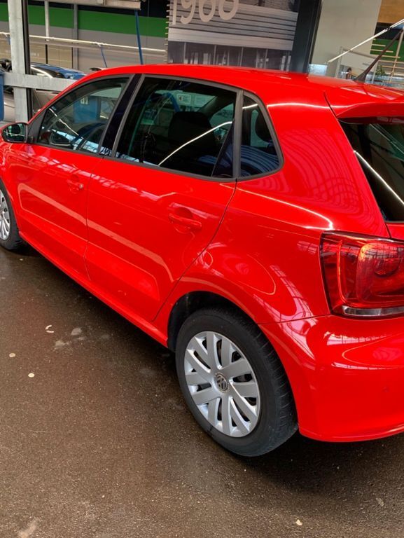 VW Polo 111.350 km 4.500 € Augsburg 86161