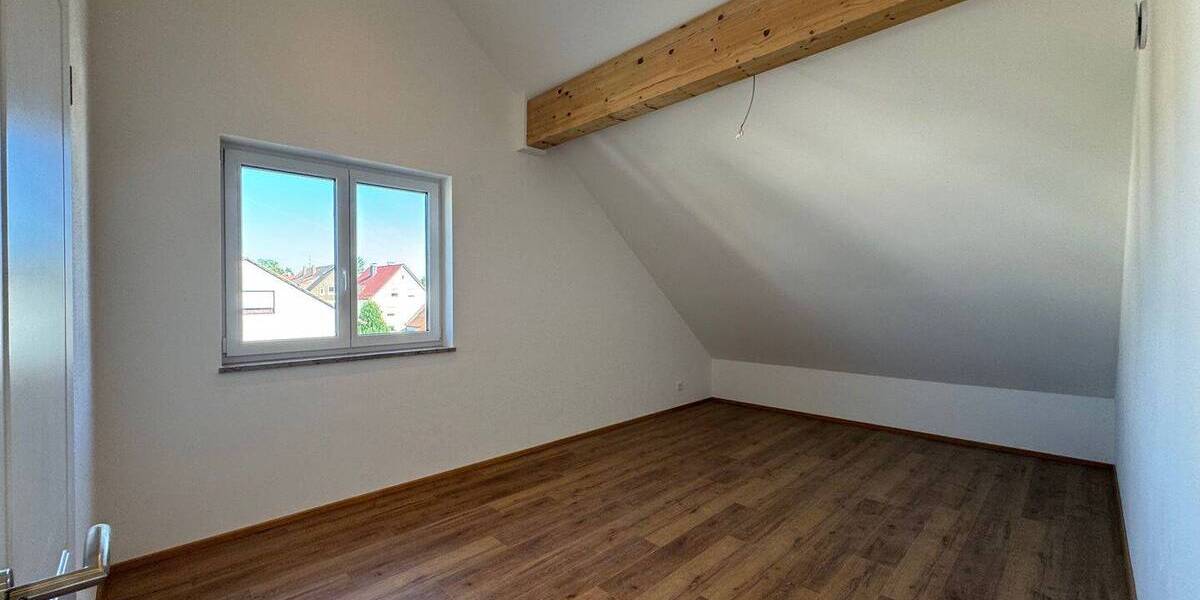Einfamilienhaus Augsburg Haunstetten - 5 Zimmer, 206 m&sup2;, 2.300&euro; | Angebot:26874974