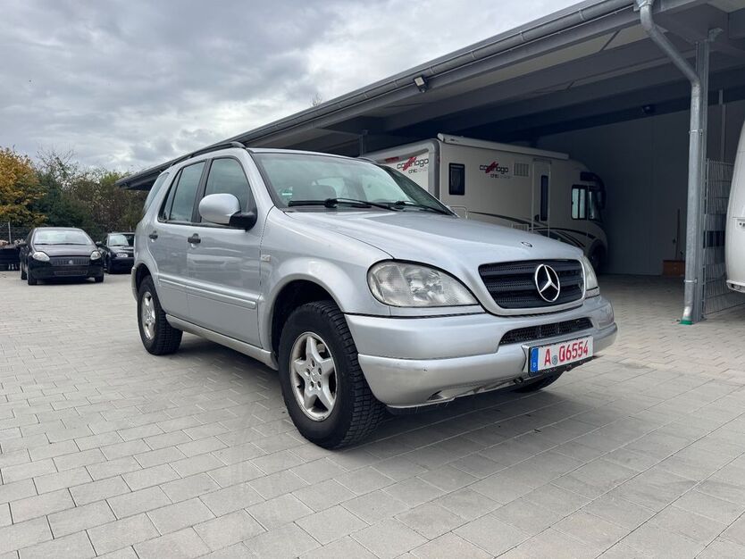 Mercedes-Benz ML 270 275.000 km 2.990 € Wehringen 86517