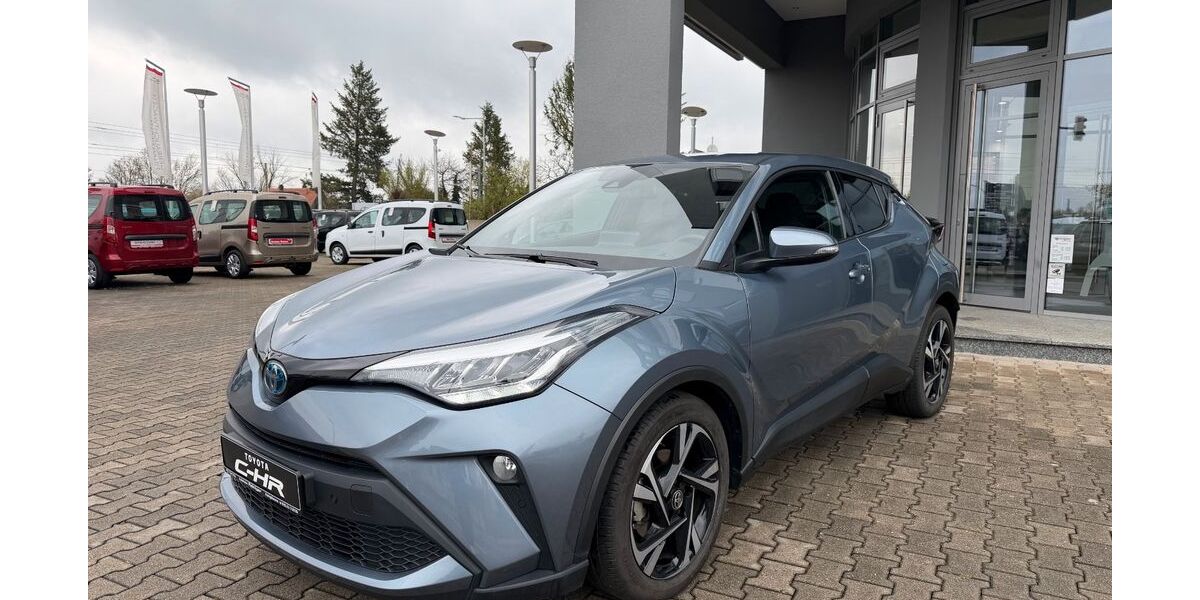 Toyota C-HR 24.200 km 23.999 &euro; Königsbrunn / Augsburg 86343