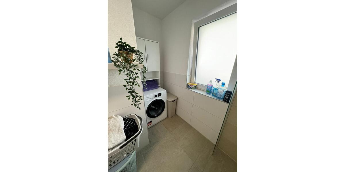 Etagenwohnung Augsburg Lechhausen - 2.5 Zimmer, 86 m&sup2;, 1.247&euro; | Angebot:25282293