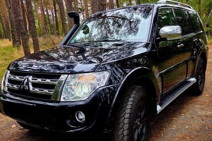 Mitsubishi Pajero 123.200 km 19.000 &euro; Augsburg 86150