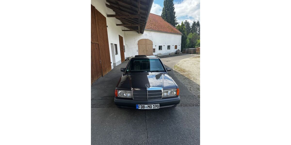 Mercedes-Benz 190 177.839 km 6.500 &euro; Pöttmes 86554