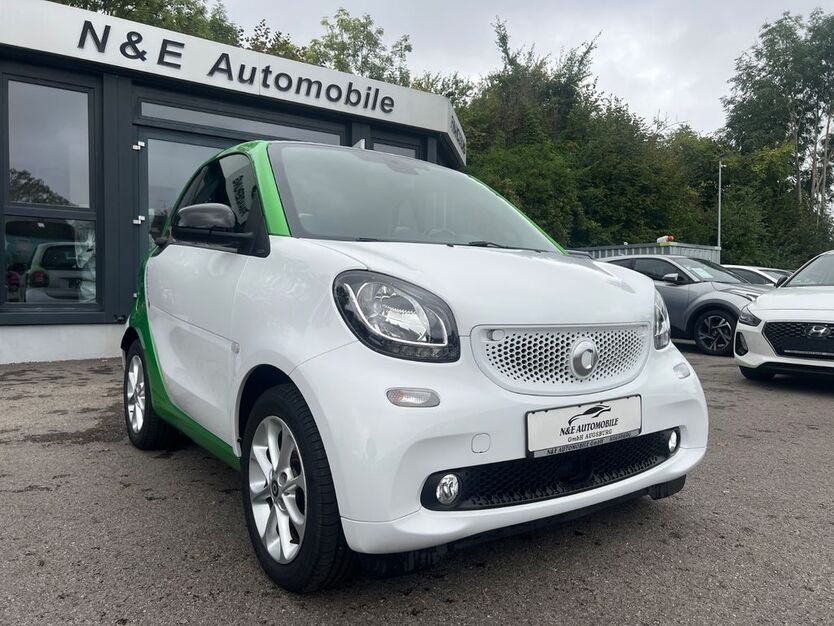 Smart ForTwo 28.000 km 7.490 € Augsburg 86165