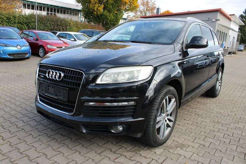 Audi Q7 273.957 km 8.990 € Augsburg 86165