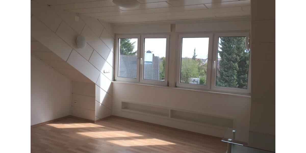 Dachgeschoßwohnung Untermeitingen - 3 Zimmer, 98 m&sup2;, 850&euro; | Angebot:26615844