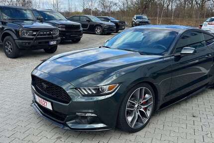 Ford Mustang 95.000 km 29.900 &euro; Gersthofen 86368