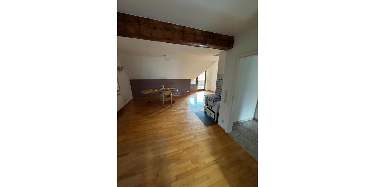 Maisonettenwohnung Kutzenhausen - 4 Zimmer, 100 m&sup2;, 1.200&euro; | Angebot:26573302