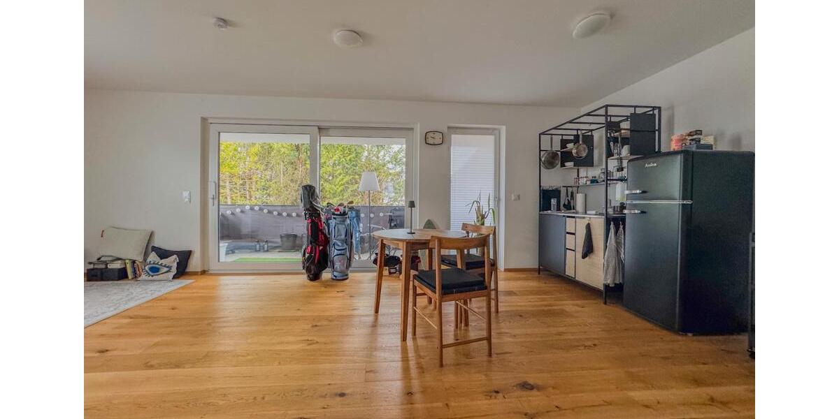 Etagenwohnung Augsburg Hochzoll - 2 Zimmer, 68 m&sup2;, 1.295&euro; | Angebot:26068864