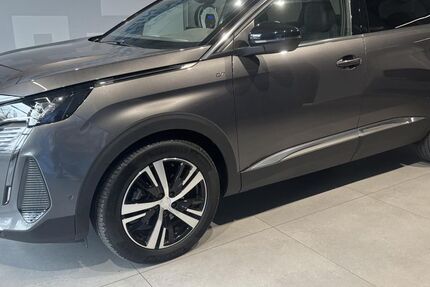Peugeot 5008 34.640 km 27.899 &euro; Augsburg 86179