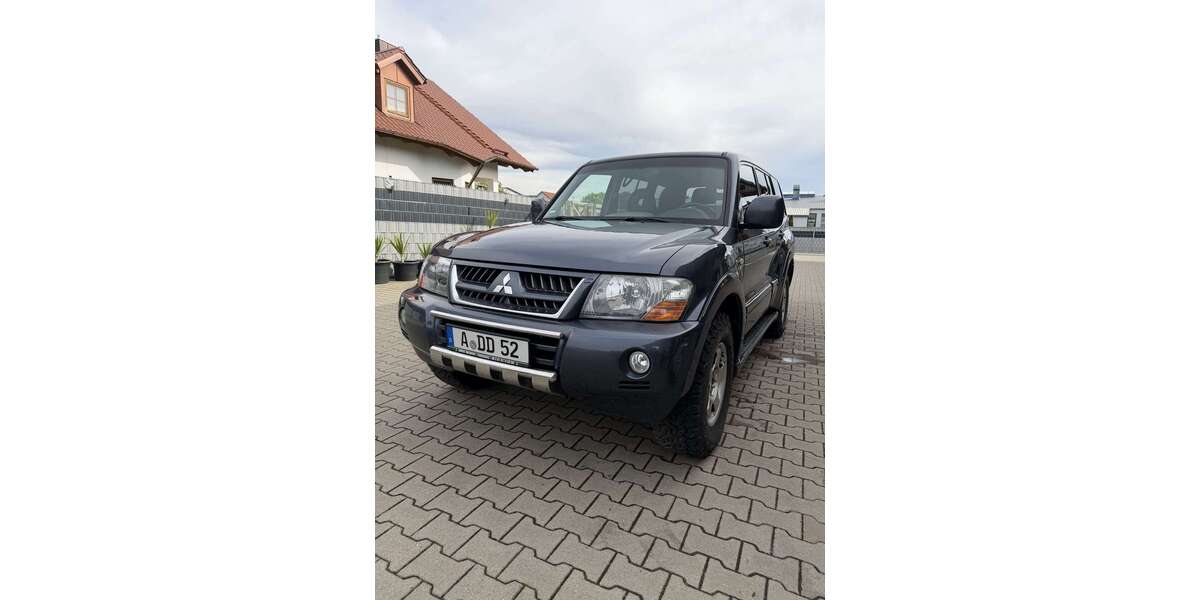 Mitsubishi Pajero 232.000 km 6.500 &euro; Königsbrunn 86343