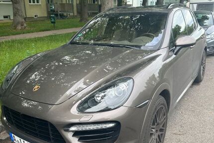 Porsche Cayenne 166.000 km 20.000 &euro; Augsburg 86169