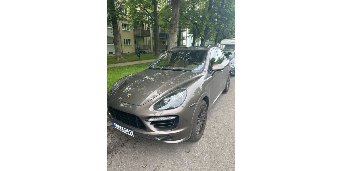 Porsche Cayenne 166.000 km 22.000 &euro; Augsburg 86169