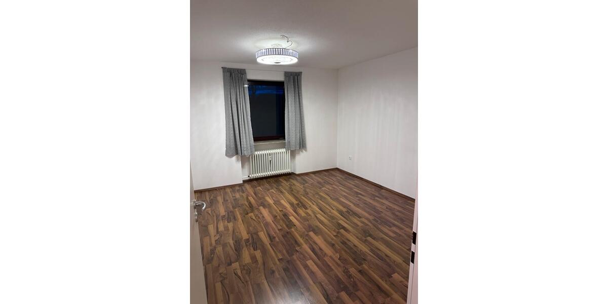 Hochparterre Augsburg Haunstetten-Siebenbrunn - 4 Zimmer, 113 m&sup2;, 395.000&euro; | Angebot:24766327