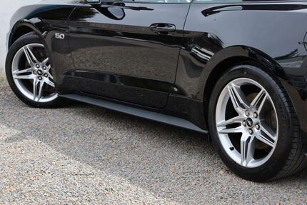 Ford Mustang 26.130 km 44.950 &euro; Königsbrunn bei Augsburg 86343